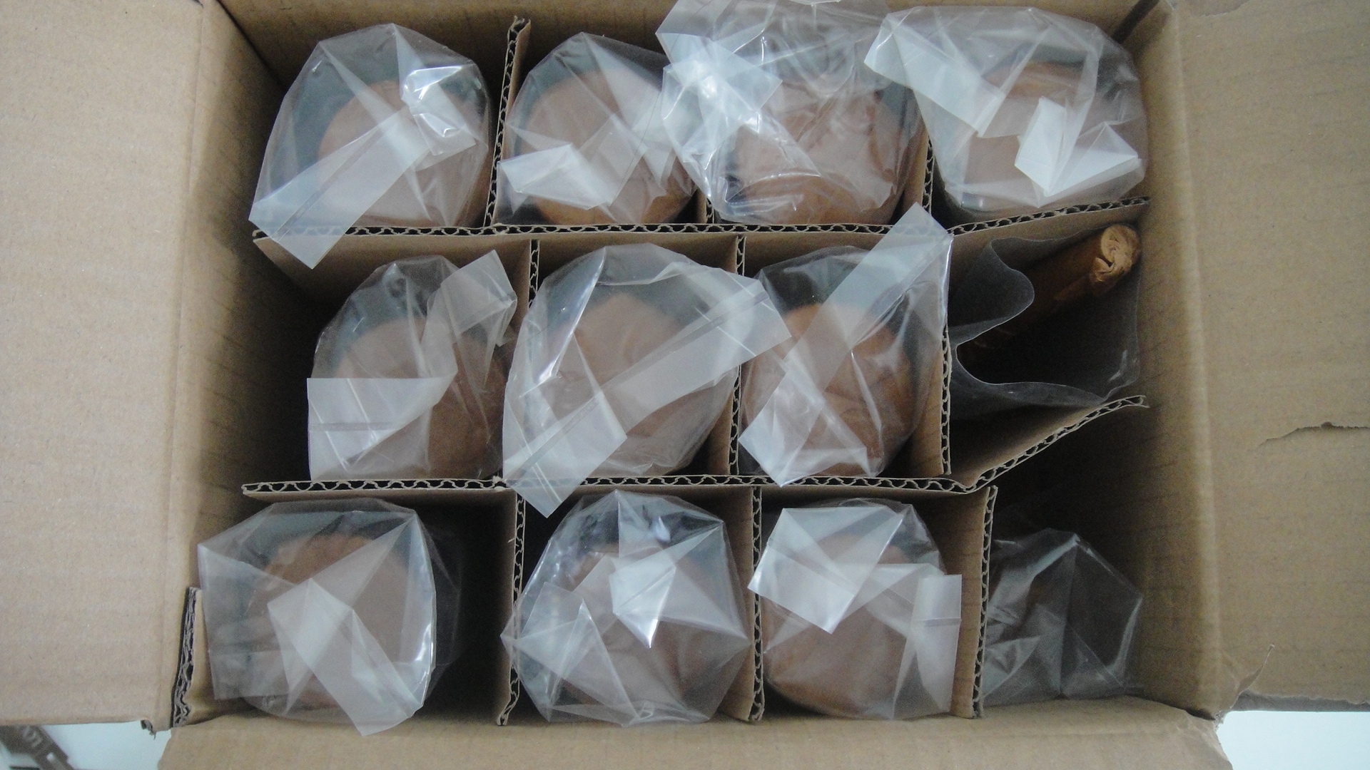  145701 123542 135957 3000926 4955698 3803512 Intake And Exhaust Valves Are Applied To Cummins Engine NTA855