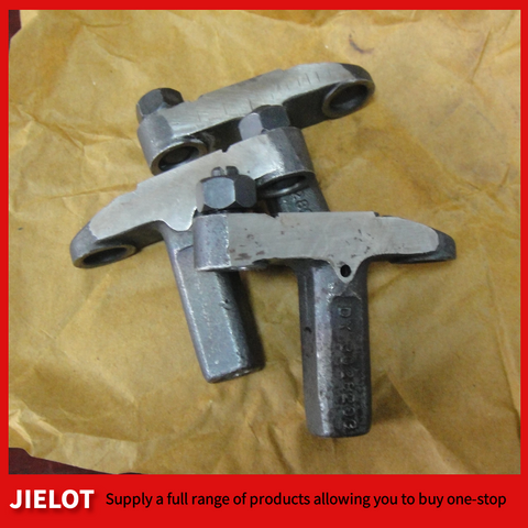 Chongqing Cummins Bulldozer Generator Set Engine Parts NT855 T-shaped Pressing Plate 3028293