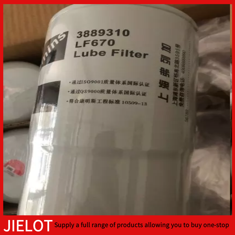 Fleetguard Cummins 3889310 LF670 Lube Filter Fuel Filter