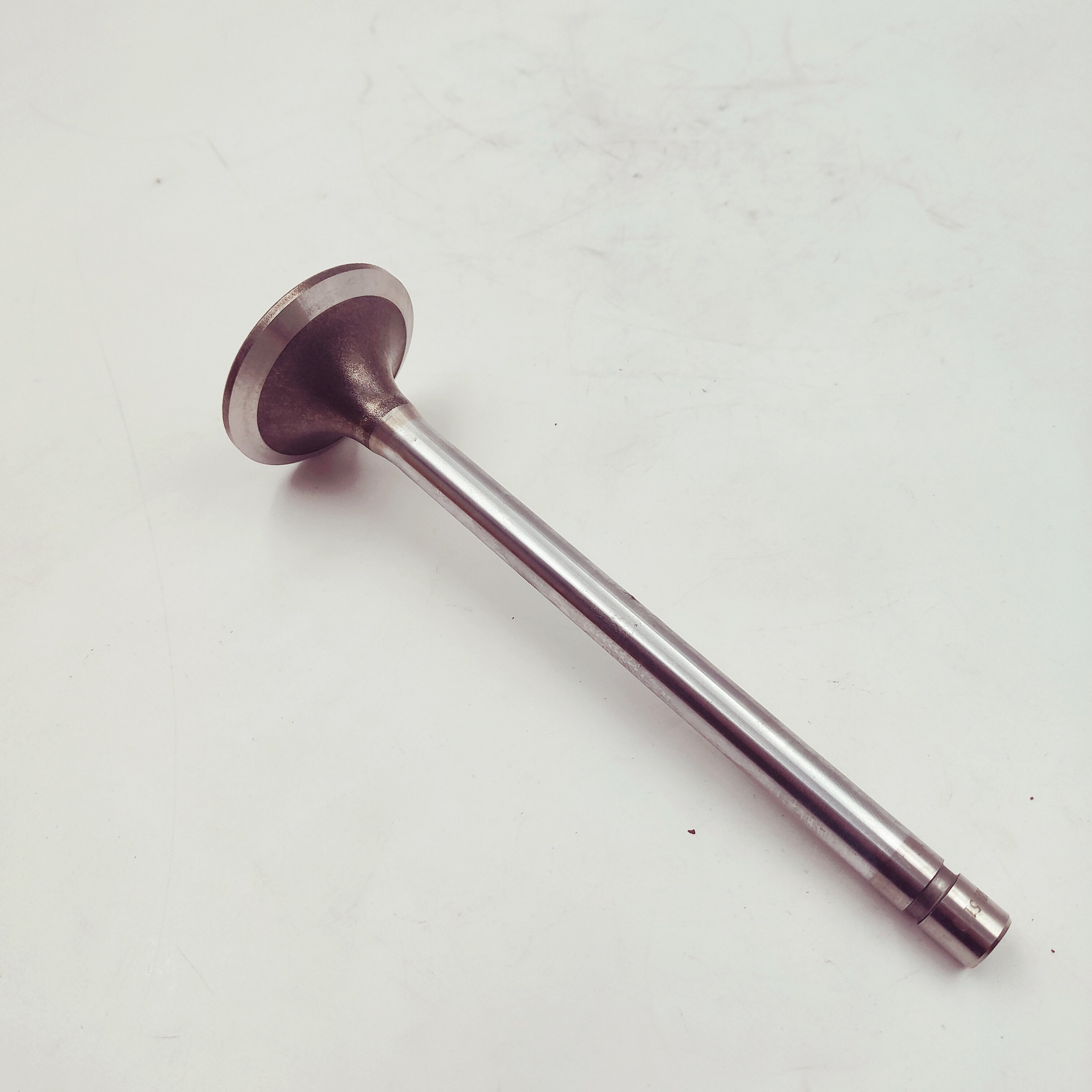 Cummins Marine Diesel Engine 135957 Intake Valve